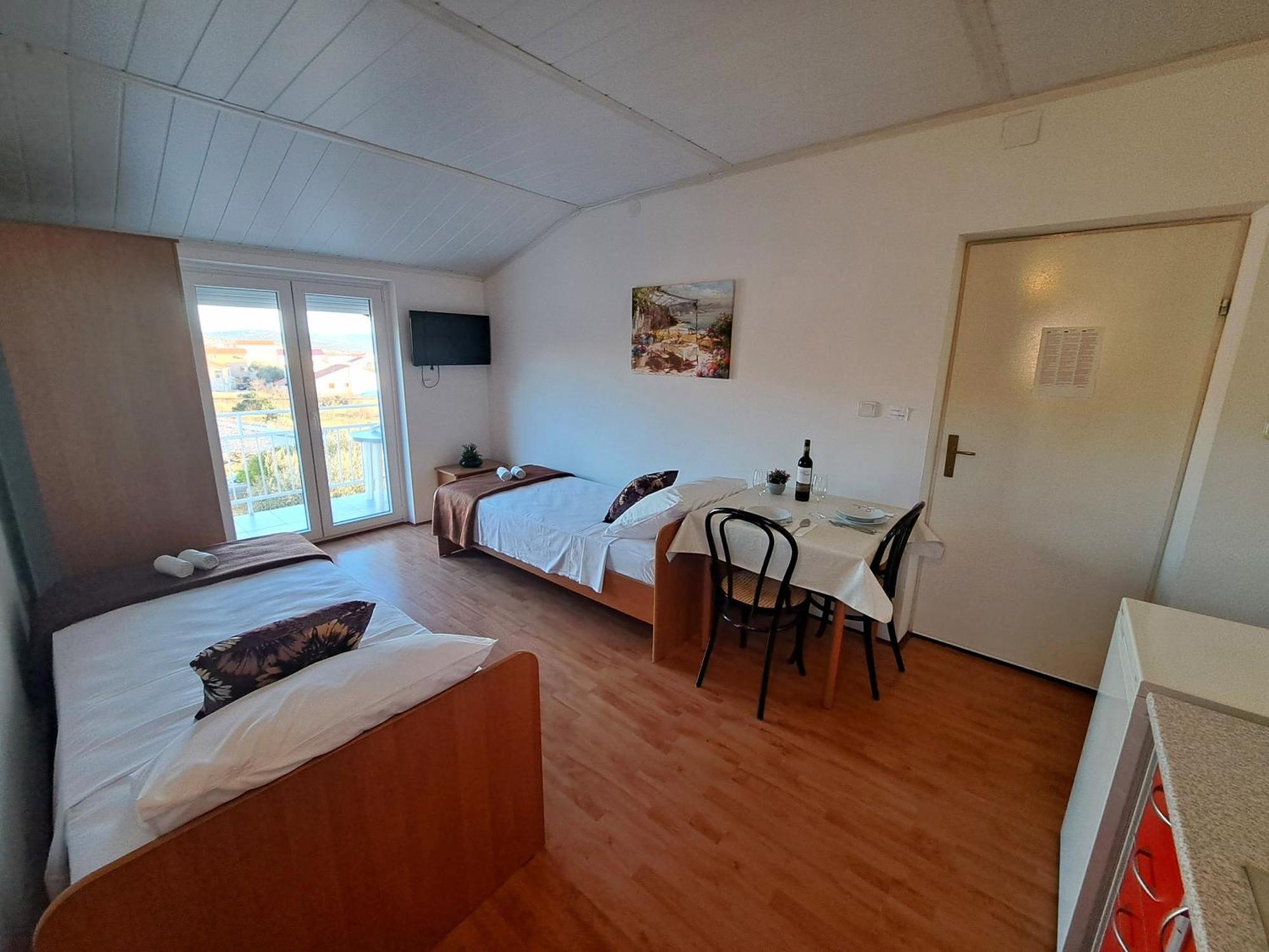 Apartments Maruna Maslenica Dış mekan fotoğraf